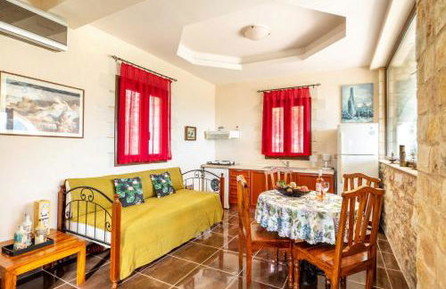 Mountain Oasis - Pool & Playground near Neda Falls - Foto 28