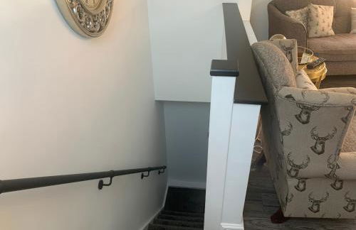 Cannons Loft Central Buxton, Duplex loft 3 bedroom Set over 3 floors stairs no lift sleeps 5 - Photo 3