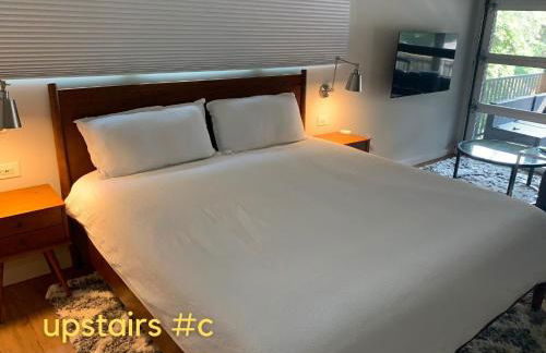 NormalBnB - 2 Blocks From Restaurants, Bars, Hospital - Foto 17