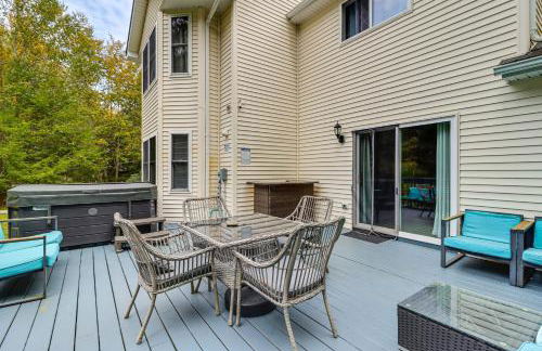 Fire Pit and Hot Tub Peaceful Poconos Farms Getaway - Foto 1