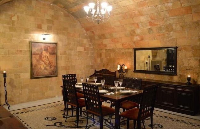 Medieval Villa - Photo 8