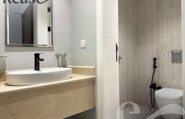 Yasmin S-11 Royal Touch Balcony GZ81 - Photo 11