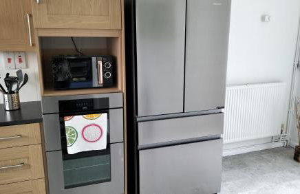 Leeson House in Harborne, Birmingham near Botanical Gardens, Queen Elizabeth Hospital, Birmingham University, Utilita Arena, Edgbaston Cricket Ground, Cadbury World and the Midland Art Centre, with free parking - Photo 9