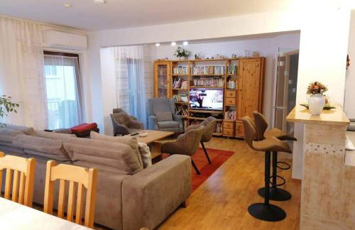 Beste Lage im Zentrum und am Hofgarten 150qm mit Klima, 2xBalkon, Aufzug, Familienfreundlich - Foto 3