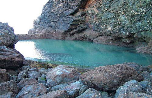 Whispering Waves in Porthtowan, Beachfront Apartment - Photo 30
