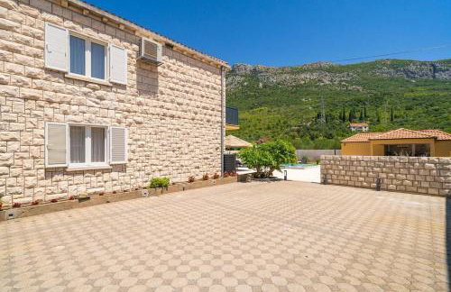 Villa MarLea - Photo 13