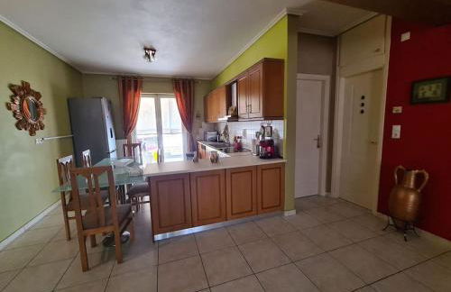 Άνετο, μεγάλο σπίτι κοντά στο μετρό - Foto 4