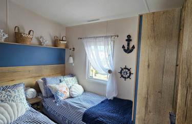 Jurassic Bliss - stylish static caravan with partial sea view at Durdle Door - Foto 3