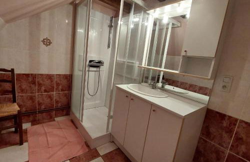 Grand gite 12 personnes proche du Lioran - Photo 17