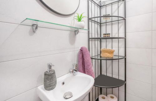 Omalia Apartment - Photo 22