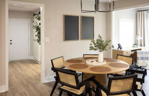 Refreshing Ranch Style Home - Photo 32