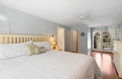 Breathtaking Cape Cod Beachhouse with Private Beach Access Near Sandwich, Massachusetts - Foto 67