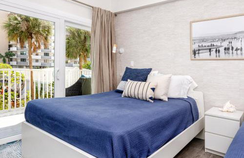 Redington Beach Retreat - Immaculate Beach Condo with Water Views, Pool, Hot Tub - Foto 19
