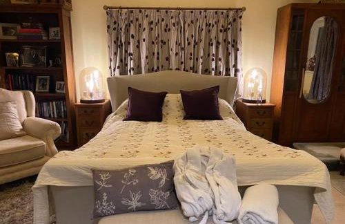 Upper House Stunning Country Home - Photo 63