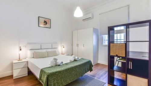 AH- Diseño y alma madrileña cerca a Plaza Mayor - Photo 2, towels, wardrobe