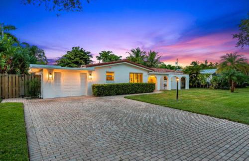 Solar Heated Pool Spa Tiki Hut Huge Backyard Hammock Retro Bikes - Foto 45