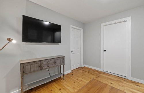 Post & Beam - SHARED 4 Bedroom 1 Bath Home On Pond - Shared 4 Bedrooms Available - Foto 25