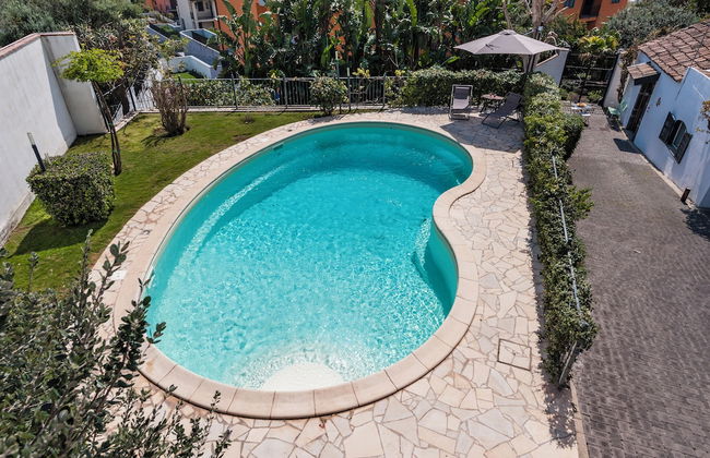 City Cottage with Garden & Pool - Foto 12