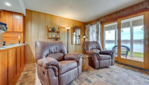 River-View Condo with Boat Slip in Welaka! - Foto 5