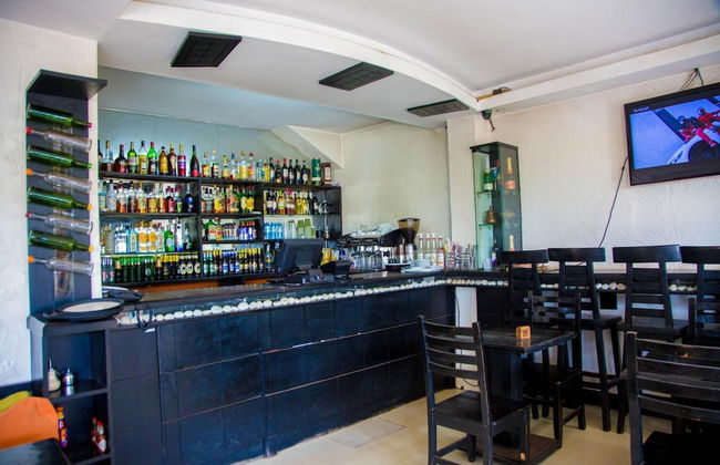 Shumuk Hotel and Apartments - Photo 20