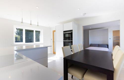 Spacious 4BD Smart Home in Idyllic Rural Setting - Foto 14