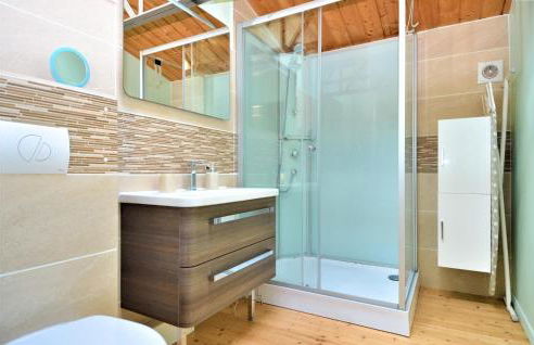 Amazing Home In Sauveterre With Wifi - Foto 23