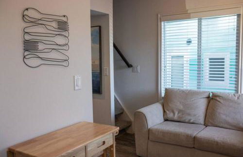 Coastal Tiny House 2 Queen Beds low loft - Foto 11