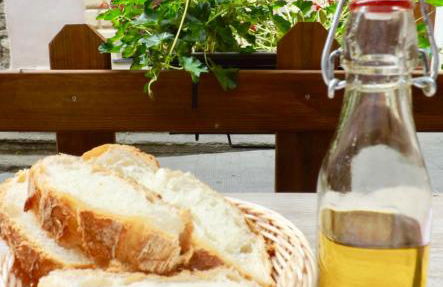 Casa Celestine in Via Orsini Isolabona Liguria Italy Sleeps 5 - Foto 47