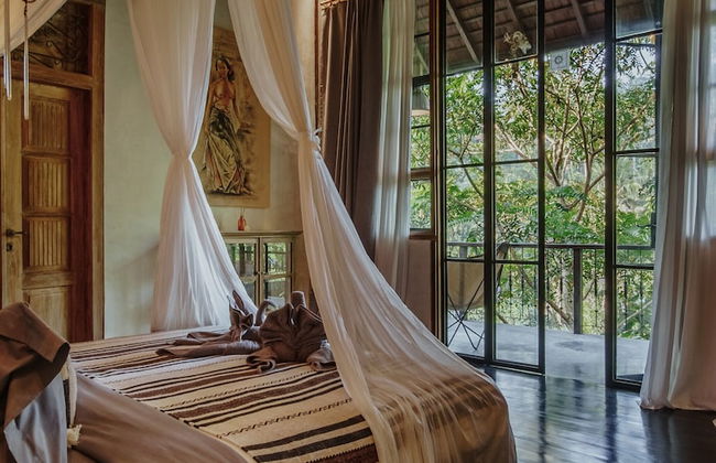 Exceptional 9BR Incredible Jungle View, River Access - Photo 16