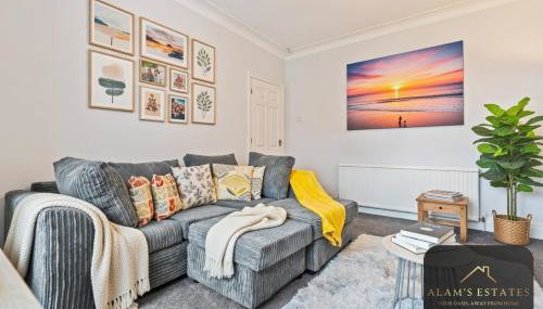 Spacious 4 Bedroom Leeds House - Ideal for Family and Contractors - Free WIFI and Free Parking - Foto 2