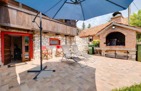 Amazing Home In Netretic - Photo 3