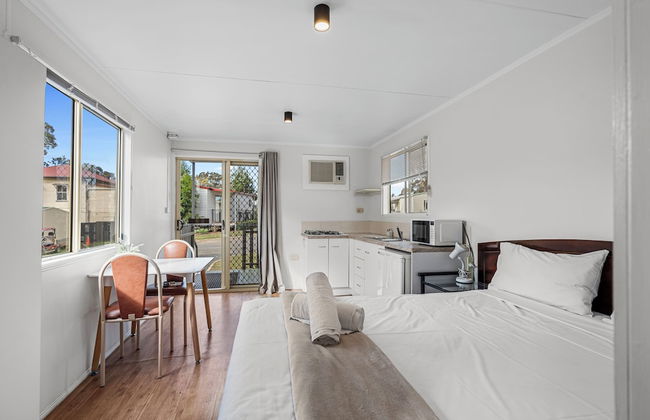 Crows Nest Tourist Park - Photo 9