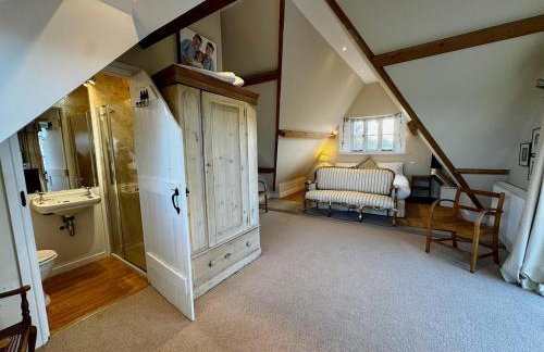 Hill House - Stylish 5 Bed Country House - Photo 28