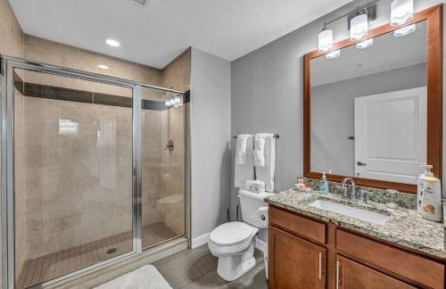 14th Floor Lux Downtown Condo w/ LAKE VIEWS & Gym - Photo 42