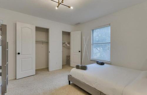 Spacious 6BR Pool Hot Tub & Game Room - Foto 23