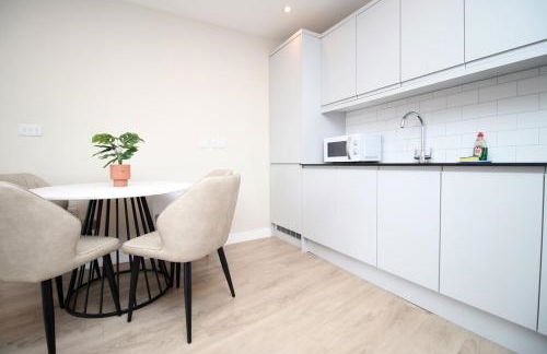Stylish 2-Bed Apartment in the Heart of Cardiff Bay - Foto 13