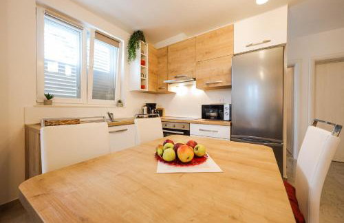 Apartmani Lelu - Photo 36