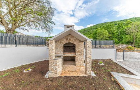 Awesome Home In Lecevica - Foto 23