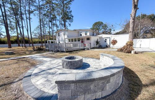 Jax 5BR Family Paradise -Hot Tub-Game Room-Patio- - Photo 37