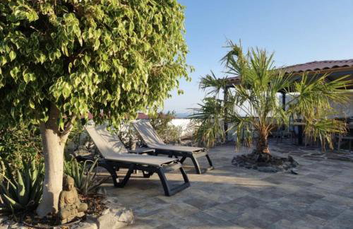 Private Villa with three separate apartments - Foto 37