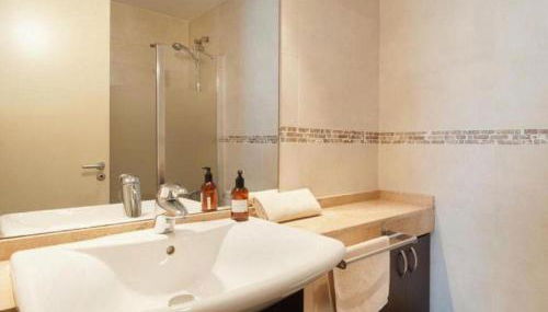 Av d'Eduard Maristany, 13 - Photo 5