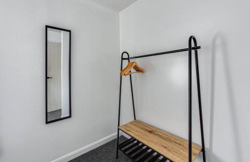 Spacious Bedford House Sleeps 5 Superfast WiFi Free Parking - Foto 30