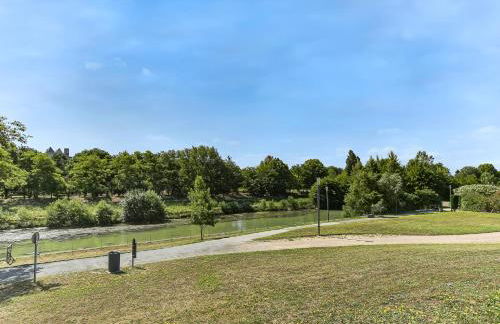 Les Bellevue Cité "3 Apartments, 1 with Garden & Private Parking, Aircon, WiFi, Free Public Car Park, 1 km from Cité" - Foto 69