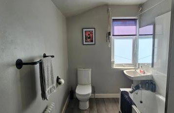 St Pauls Terrace - 2 bed house nr Train Station - Photo 22