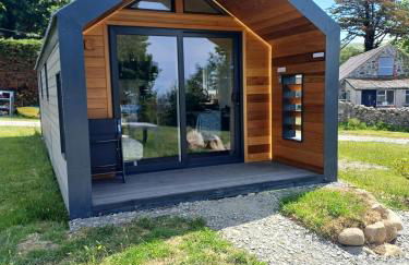 CABIN 8 Pet friendly Family glamping Seaview - Photo 30