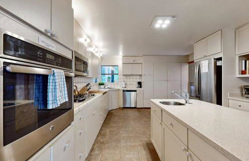 Tree House - Photo 6