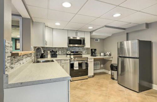 1,000-Sq-Ft Studio in Macon with Home Theater - Foto 6