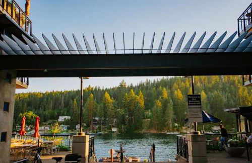 Timeless Modern Luxury at Bellerive on the River - Photo 40