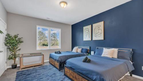 3BR Townhouse King Bed Garage Near NC State - Foto 5