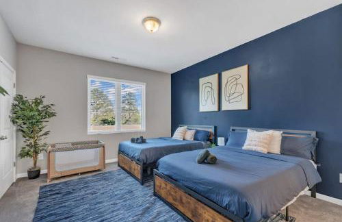 3BR Townhouse King Bed Garage Near NC State - Foto 5